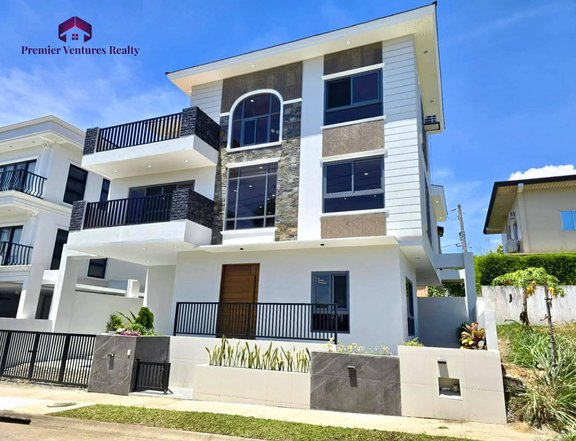 4 bedroom Single Attached House For Rent in silang Cavite