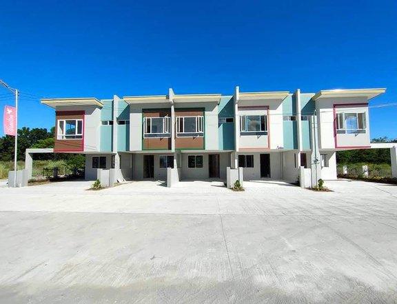 3 bedrooms Townhouse For Sale in Imus Cavite