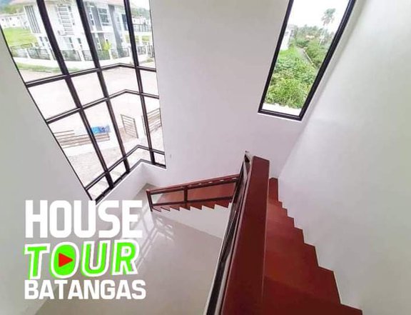 House and Lot in Batangas 5 Bedrooms