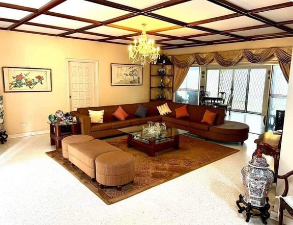 4-bedroom House For Sale in Dasmarinas Village Makati Metro Manila