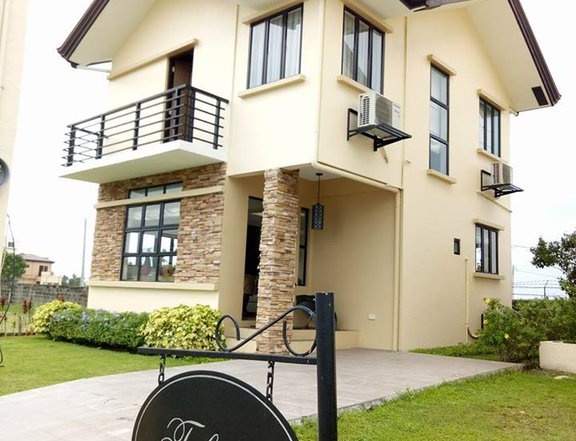 3-bedroom Single Detached House For Sale in Kawit Cavite