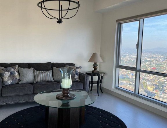 FOR RENT: The Infinity, 3 Bedroom Unit