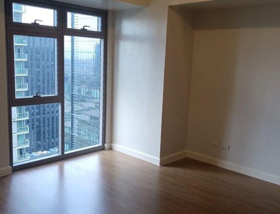 FOR SALE: Park Triangle Residences, 1 Bedroom Unit