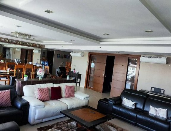 FOR SALE: The Shang Grand Tower, 3 Bedroom Unit