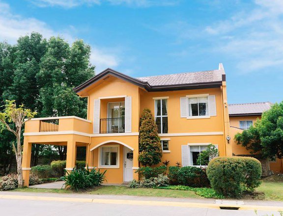 For Sale 5-bedroom Single Attached House in Subic Zambales