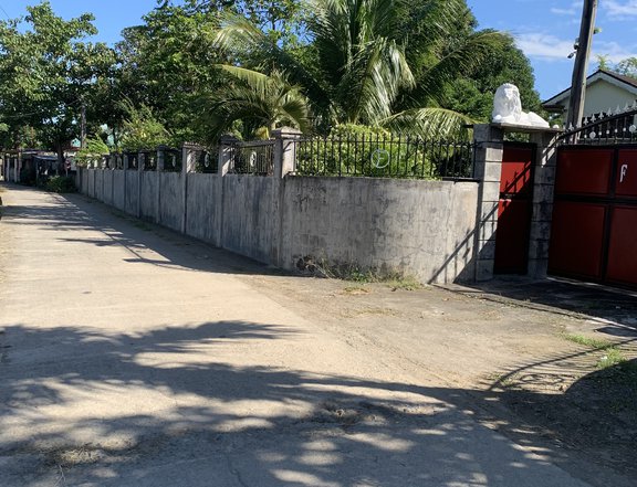 Lot with 2-storey, 5-bedroom house for sale by owner in Pulilan, Bulacan