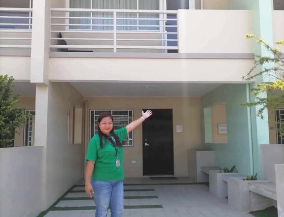 Affordable Luxury 3 Bedrooms Townhouse near SM TANZA Cavite