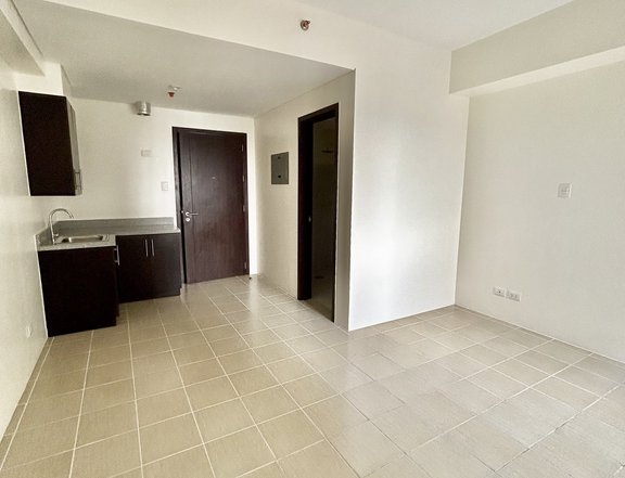 Executive Studio Condo in Covent Garden Sta. Mesa  Rent-to-Own with Zero Interest Near Ubelt Cubao