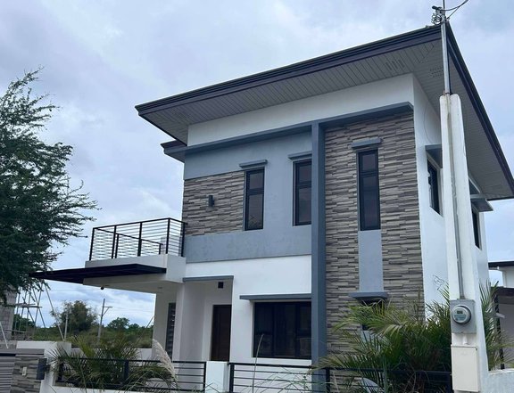 Ready for Occupancy Brand New House and Lot with Pool and Jacuzzi for Sale in San Juan Batangas