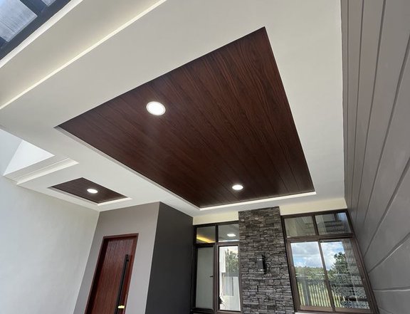 4-Bedroom, 3 Toilet & Bath, 1 Carport Duplex inside Metropolis East Executive Village