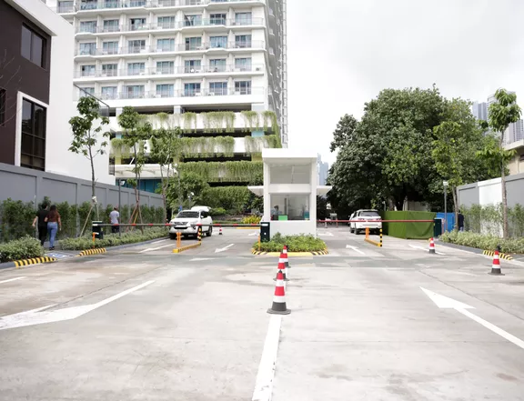 Foreclosed 26.48 sqm Residential Condo For Sale in Mandaluyong