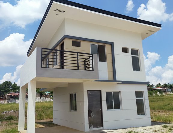 Pre-selling 3-bedroom Single Attached House For Sale in Malvar