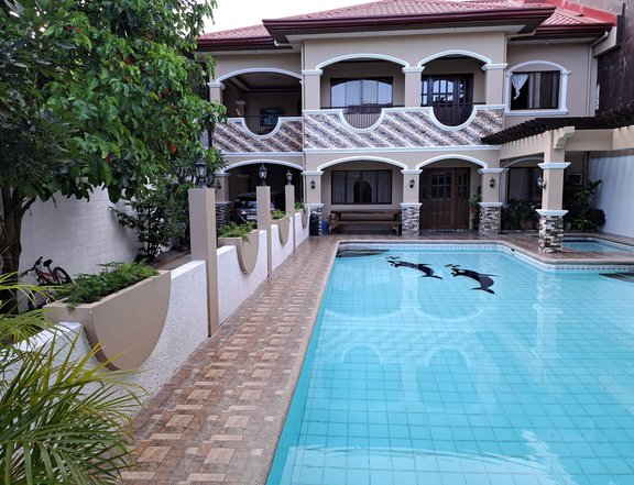 Private Hot Spring Resort House for Sale in Pansol, Calamba, Laguna Negotiable