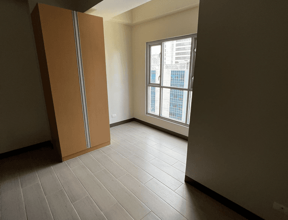 Stunning Studio Unit for Sale or for Rent in The Ellis Makati