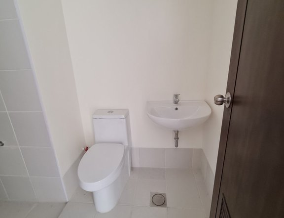 Lipat Agad Condo 1BR 15k Monthly Rent to Own Boni Mandaluyong Pioneer Woodlands Affordable BGC Mrt