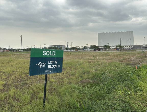 1,074 sqm Commercial Lot for Sale in Evo City, Kawit Cavite
