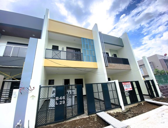 Ready for Occupancy 3 bedroom Duplex House with balcony for Sale in Molino Bacoor Cavite