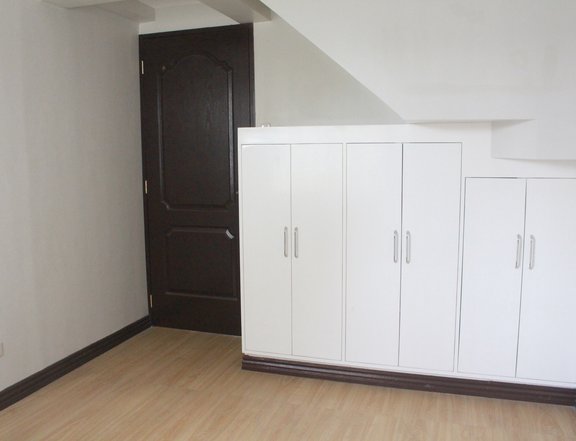 RFO 3-bedroom Townhouse Rent-to-own in BF HomesParanaque Metro Manila
