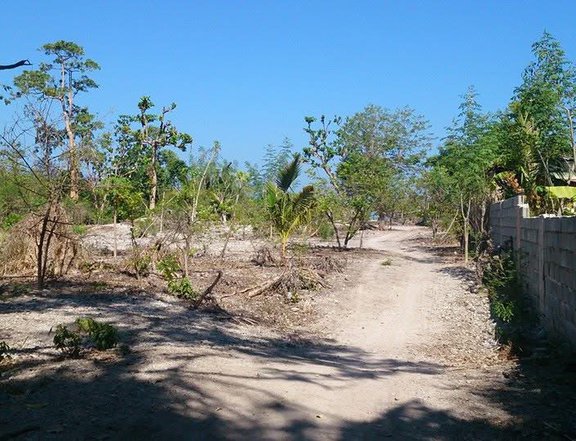 3500 sq meter beach front lot