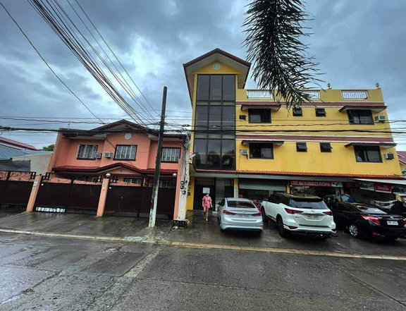 Pre-Owned Building For Sale in Cainta Rizal