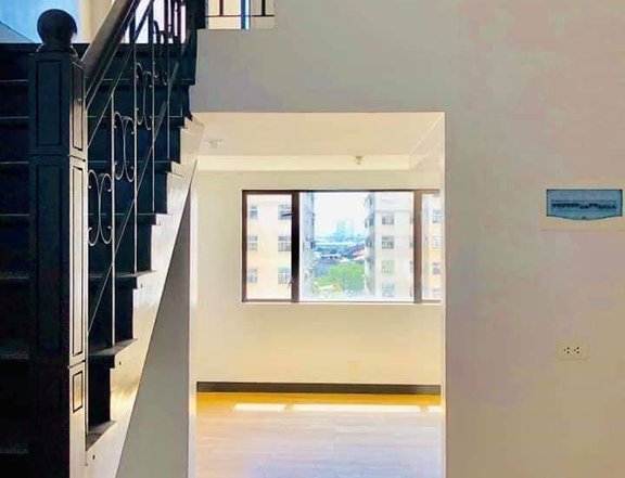 1BR loft type unit 10k Monthly - Rent to Own!