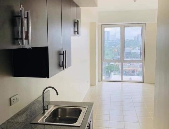 Near ORTIGAS/C5/EASTWOOD Lifetime Ownership Condo 20k/month!