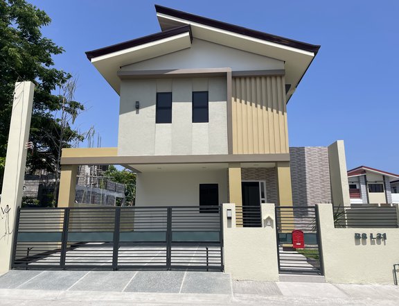 3 BEDROOMS HOUSE AND LOT FOR SALE IN GRAND PARKPLACE IMUS CAVITE