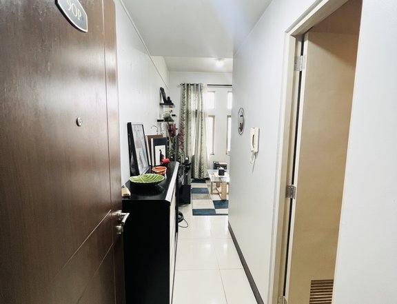 Pre-Owned 45.00 sqm 1-bedroom Residential Condo For Sale in Manhattan Parkview Cubao Quezon City