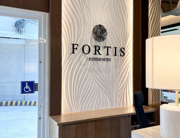 FORTIS RESIDENCES  55.50 sqm 1-bedroom Residential Condo For Sale in DMCI Homes Makati