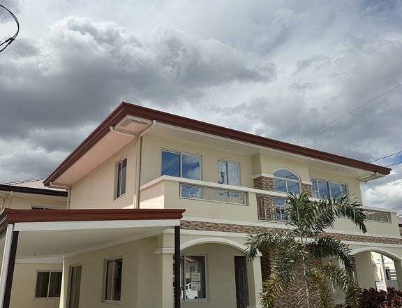 Quality Build 4 Bedroom Single Detached For Sale in Angeles City near Clark