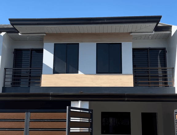 2-bedroom Modern Townhouse Units For Sale near Clark, Pampanga