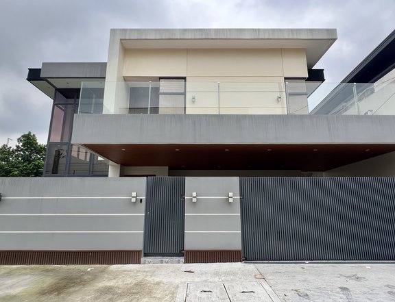 House and Lot For Sale at Geneva Gardens Subdivision, Neopolitan Fairview, Commonwealth, Quezon City