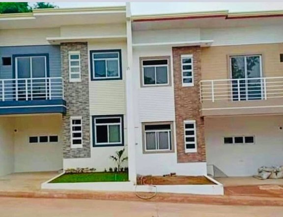 Pre selling 3 bedroom 2 storey townhouse property