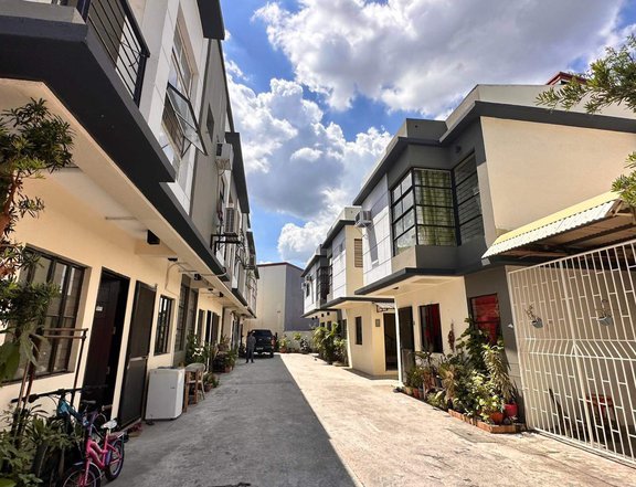 2 Bedroom Townhouse for Sale in Congressional Village QC