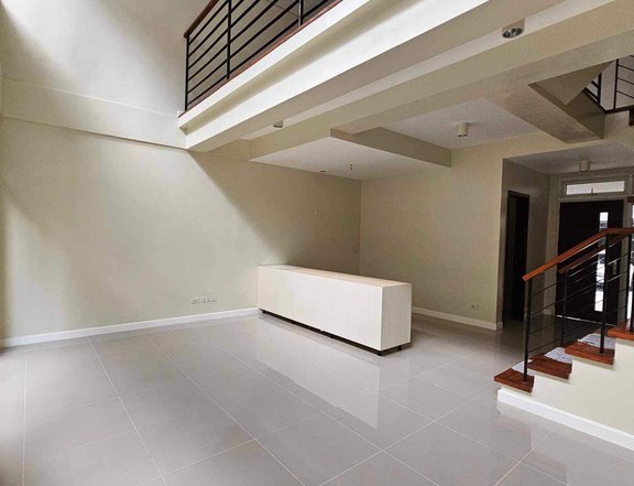 68 Roces Townhouse for Sale in Diliman QC