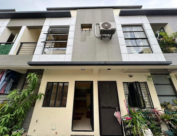 2Bedroom Townhouse For Sale in Congressional, QC