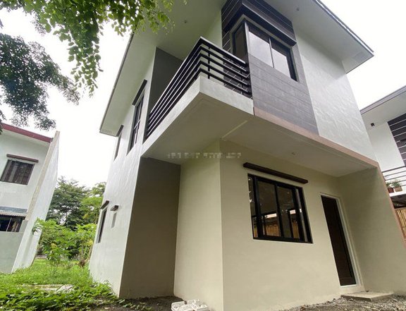 Ready for Occupancy 3 BR Complete Turnover House and Lot near Nuvali