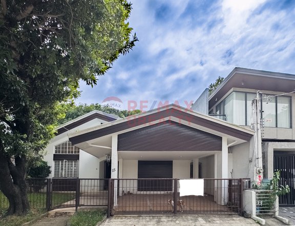 FOR SALE: House and Lot BF Homes, Paranaque City