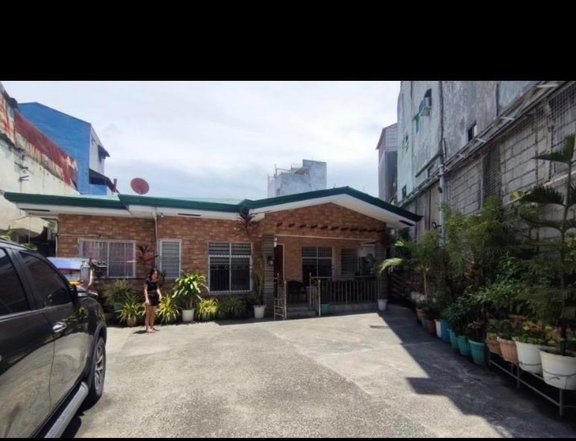 4-bedroom Single Detached House For Sale in Manila Metro Manila
