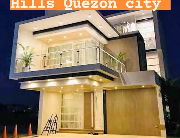 4BR HOUSE AND LOT FOR SALE IN QUEZON CITY