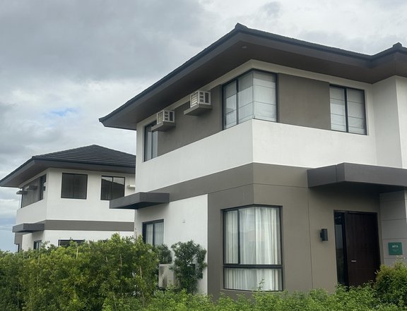 3-bedroom Modern House For Sale in Mining, Angeles Pampanga(.)