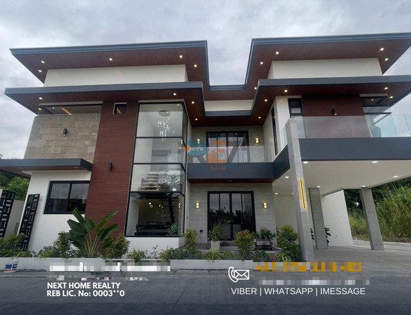 4 Bedrooms Elegant Modern Home with Koi Pond Near Clark Pampanga