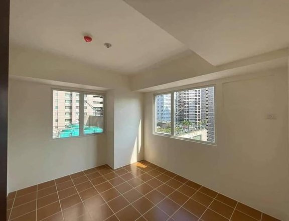 BGC View 1BR Unit 20k/month PET FRIENDLY!