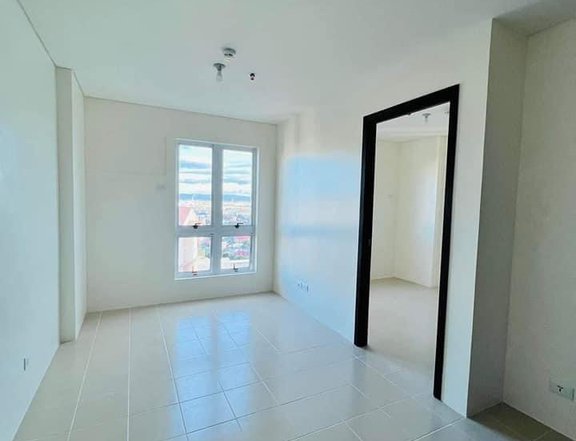 LIPAT AGAD 5% DP Rent to Own Condo PET FRIENDLY 1BR Unit