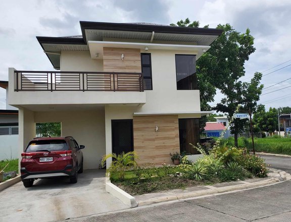 Pre-Owned 3-bedroom Single Detached House For Sale in Mabalacat Pampanga