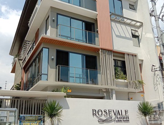 4-bedroom Townhouse For Sale in Manila Metro Manila Rosevale Estates