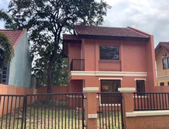 3-bedroom Single Attached House For Sale in Molino Blvd. Bacoor Cavite