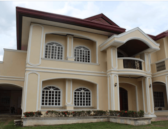 The House is a 5 bedroom Mansion  in a 5,000 sqm Lot.