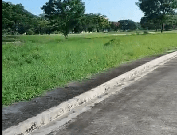311 sqm Fairway Lot For Sale in Beverly Place, Mexico Pampanga