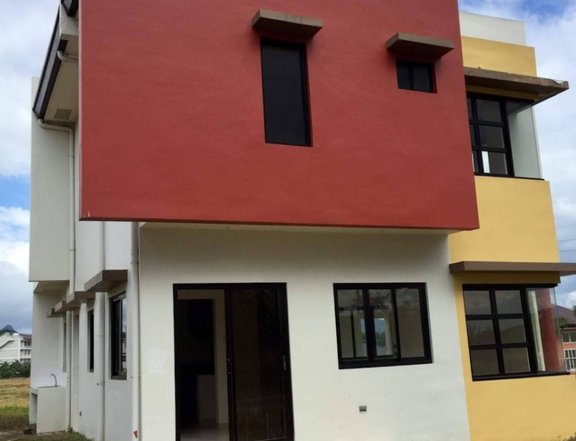 4-bedroom Single Detached House For Sale in Lipa Batangas